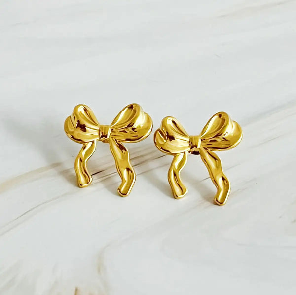 Zeamsil | Gold Molten Ribbon Earrings