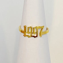 Zeamsil | Birth Year Ring